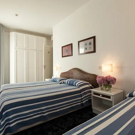 호텔 Albergo Alla Spiaggia